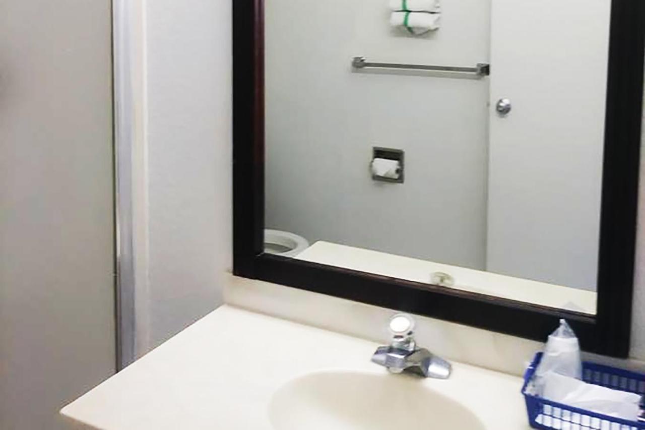 Port City Motel Мобил Экстерьер фото